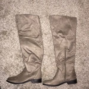 NWOT over the knee boots 😍